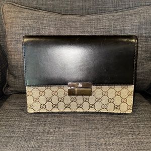 Gucci Clutch Wristlet